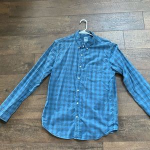 Long-sleeve plaid button down